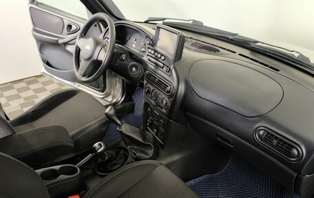 Chevrolet Niva I рестайлинг, 2020 год, 900 000 рублей, 10 фотография