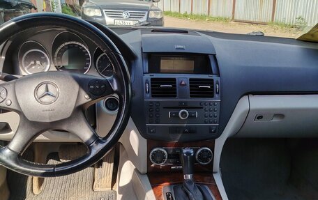 Mercedes-Benz C-Класс, 2010 год, 1 500 000 рублей, 6 фотография