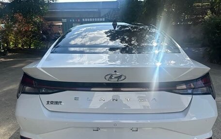 Hyundai Elantra, 2022 год, 1 670 000 рублей, 3 фотография