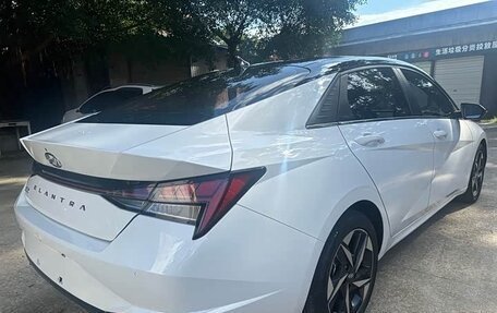 Hyundai Elantra, 2022 год, 1 670 000 рублей, 5 фотография