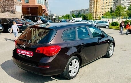 Opel Astra J, 2012 год, 770 000 рублей, 2 фотография