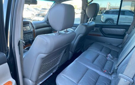 Toyota Land Cruiser 100 рестайлинг 2, 2004 год, 1 750 000 рублей, 9 фотография