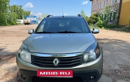 Renault Sandero I, 2012 год, 750 000 рублей, 3 фотография