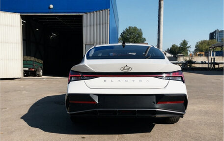 Hyundai Elantra, 2025 год, 1 700 000 рублей, 4 фотография