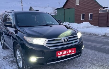 Toyota Highlander III, 2013 год, 1 850 000 рублей, 3 фотография