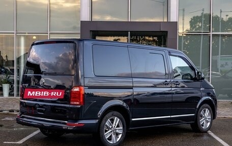 Volkswagen Multivan T6 рестайлинг, 2019 год, 3 895 000 рублей, 6 фотография