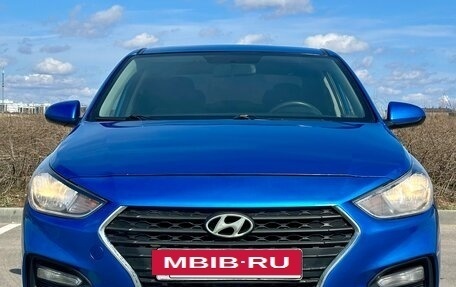 Hyundai Solaris II рестайлинг, 2017 год, 710 000 рублей, 3 фотография