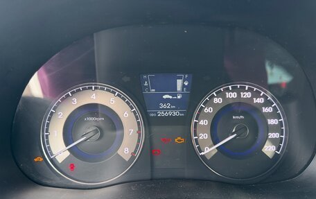 Hyundai Solaris II рестайлинг, 2011 год, 470 000 рублей, 7 фотография