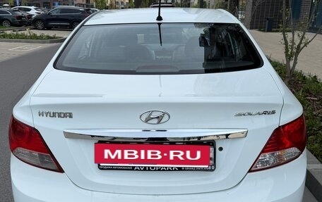 Hyundai Solaris II рестайлинг, 2011 год, 470 000 рублей, 2 фотография