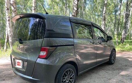 Honda Freed I, 2011 год, 990 000 рублей, 5 фотография