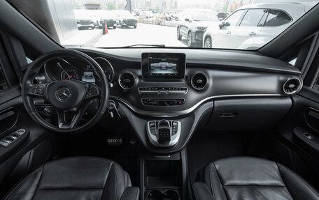 Mercedes-Benz V-Класс, 2019 год, 4 800 000 рублей, 8 фотография