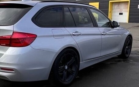 BMW 3 серия, 2018 год, 2 000 000 рублей, 2 фотография