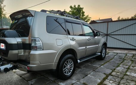 Mitsubishi Pajero IV, 2017 год, 3 350 000 рублей, 9 фотография