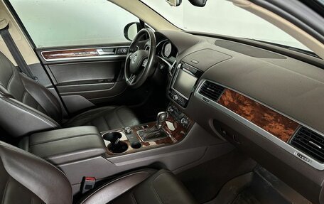 Volkswagen Touareg III, 2011 год, 2 420 000 рублей, 9 фотография