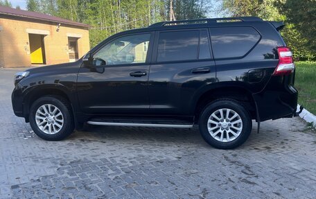 Toyota Land Cruiser Prado 150 рестайлинг 2, 2016 год, 3 700 000 рублей, 5 фотография