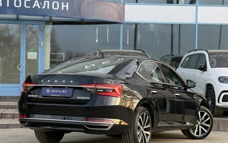 Skoda Superb III рестайлинг, 2025 год, 3 890 000 рублей, 3 фотография