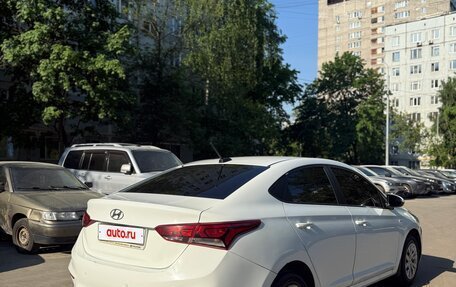 Hyundai Solaris II рестайлинг, 2017 год, 950 000 рублей, 5 фотография