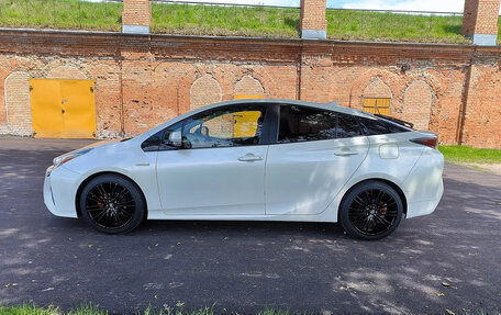 Toyota Prius IV XW50, 2015 год, 1 450 123 рублей, 6 фотография