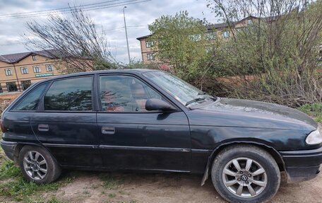 Opel Astra F, 1995 год, 140 000 рублей, 2 фотография