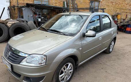 Renault Logan I, 2011 год, 800 000 рублей, 3 фотография