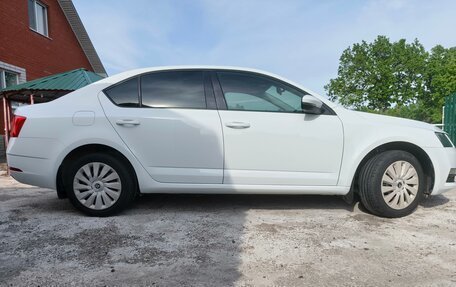 Skoda Octavia, 2019 год, 1 880 000 рублей, 8 фотография