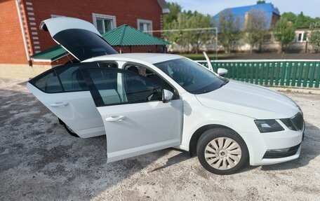 Skoda Octavia, 2019 год, 1 880 000 рублей, 10 фотография