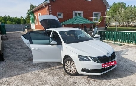 Skoda Octavia, 2019 год, 1 880 000 рублей, 6 фотография
