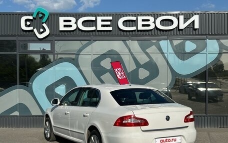 Skoda Superb III рестайлинг, 2011 год, 1 145 000 рублей, 3 фотография