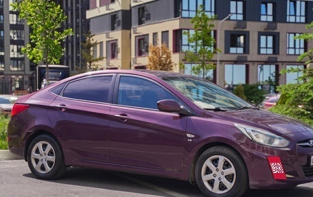 Hyundai Solaris II рестайлинг, 2011 год, 780 000 рублей, 4 фотография