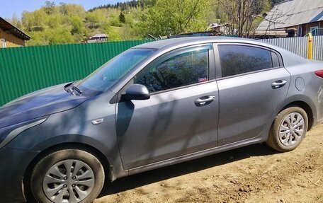KIA Rio IV, 2019 год, 850 000 рублей, 3 фотография