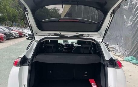 Peugeot 2008 II, 2022 год, 1 930 077 рублей, 9 фотография