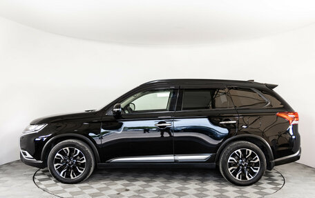 Mitsubishi Outlander III рестайлинг 3, 2021 год, 2 949 000 рублей, 8 фотография