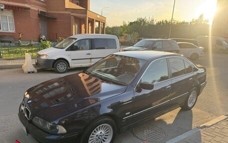 BMW 5 серия, 1998 год, 665 000 рублей, 2 фотография