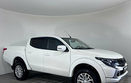 Mitsubishi L200 IV рестайлинг, 2017 год, 2 050 000 рублей, 3 фотография