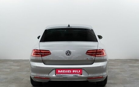Volkswagen Passat B8 рестайлинг, 2016 год, 1 990 000 рублей, 4 фотография