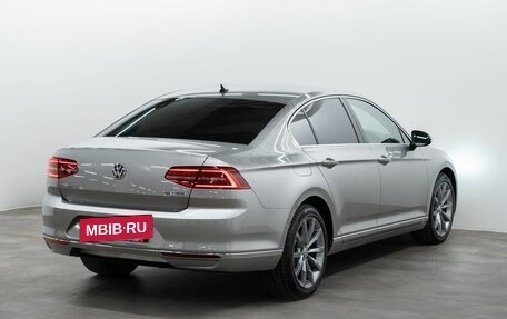 Volkswagen Passat B8 рестайлинг, 2016 год, 1 990 000 рублей, 3 фотография