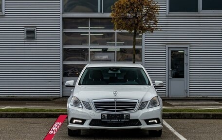 Mercedes-Benz E-Класс, 2011 год, 1 235 000 рублей, 2 фотография