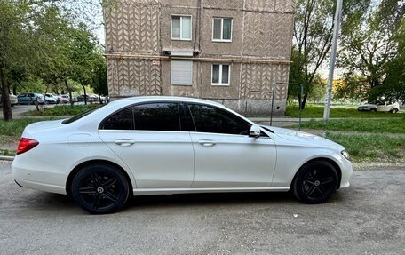 Mercedes-Benz E-Класс, 2019 год, 1 898 000 рублей, 3 фотография