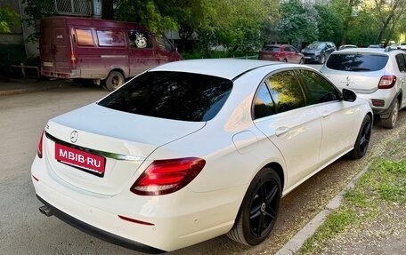Mercedes-Benz E-Класс, 2019 год, 1 898 000 рублей, 9 фотография