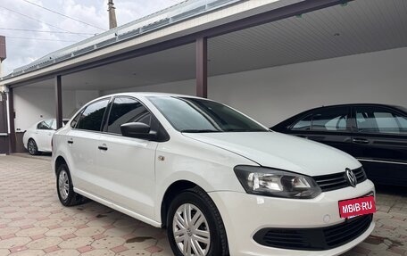 Volkswagen Polo VI (EU Market), 2014 год, 800 000 рублей, 2 фотография