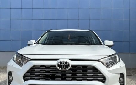Toyota RAV4, 2020 год, 3 100 000 рублей, 5 фотография