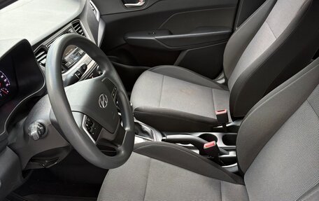 Hyundai Solaris II рестайлинг, 2018 год, 1 000 000 рублей, 6 фотография