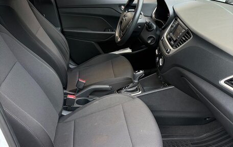 Hyundai Solaris II рестайлинг, 2018 год, 1 000 000 рублей, 9 фотография