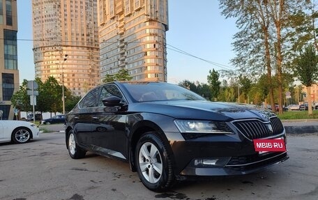 Skoda Superb III рестайлинг, 2018 год, 1 995 000 рублей, 3 фотография