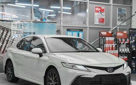 Toyota Camry, 2021 год, 2 899 000 рублей, 2 фотография