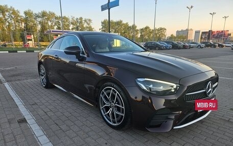Mercedes-Benz E-Класс, 2020 год, 6 000 000 рублей, 10 фотография