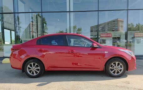 KIA Rio IV, 2018 год, 1 549 800 рублей, 5 фотография