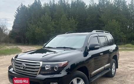 Toyota Land Cruiser 200, 2012 год, 4 000 000 рублей, 2 фотография