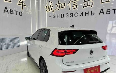 Volkswagen Golf VIII, 2023 год, 2 030 000 рублей, 6 фотография
