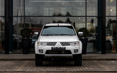 Mitsubishi Pajero Sport II рестайлинг, 2013 год, 1 535 000 рублей, 2 фотография